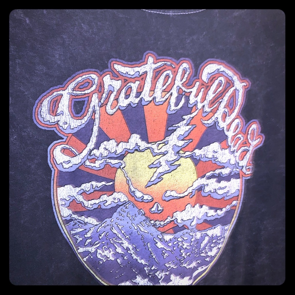 Grateful dead crop top.